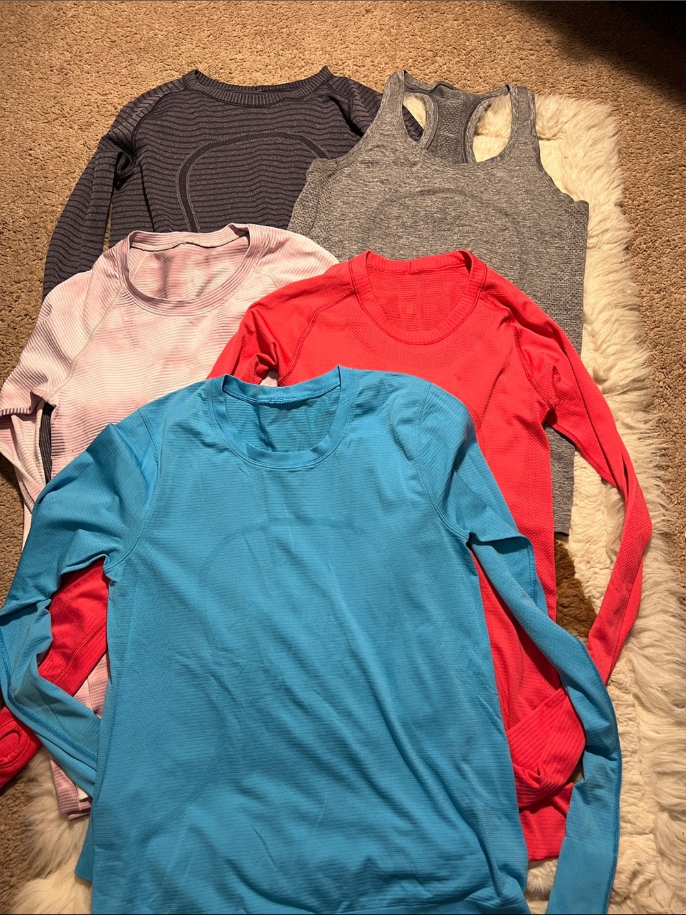 Lot of  Lululemon Swiftlys sz 6